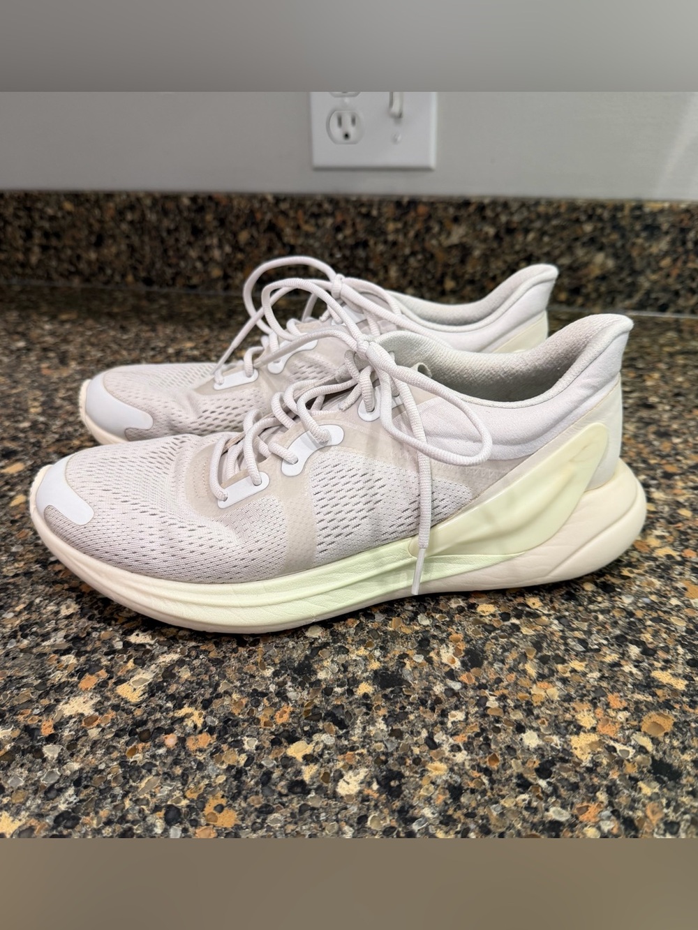 Lululemon 8.5 Women's Lightweight Running Sneakers